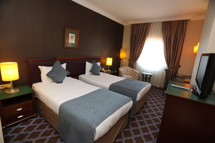 Imagen de la habitación del Hotel The Green Park Merter. Foto 2