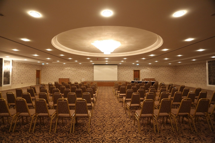 Imagen de los interiores del Hotel The Green Park Merter. Foto 9