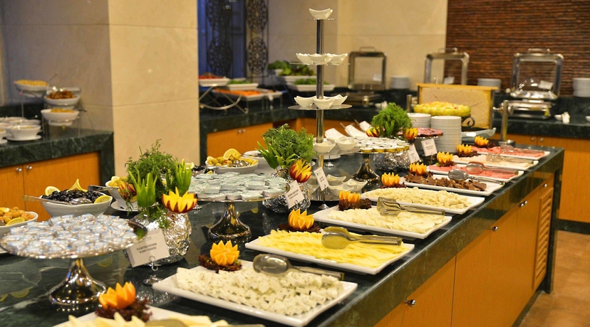 Imagen del bar/restaurante del Hotel The Green Park Taksim. Foto 7