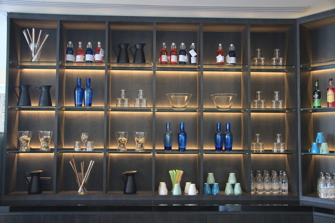 Imagen del bar/restaurante del Hotel The Green View, Samut Prakan. Foto 5