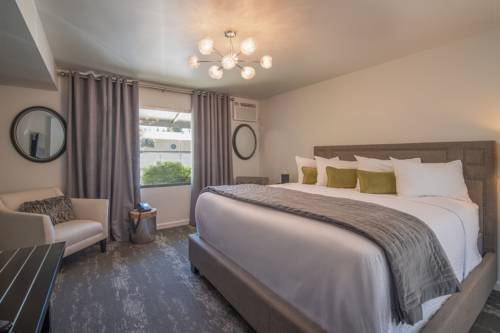 Imagen de la habitación del Hotel The Greens - Del Paso Blvd. Foto 2
