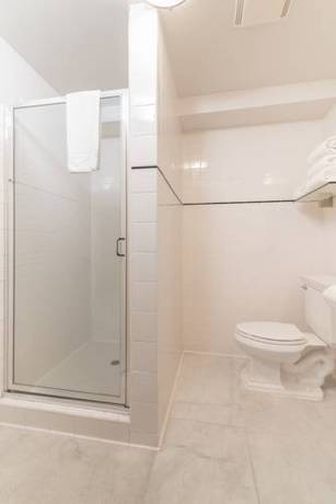 Imagen de la habitación del Hotel The Greens - Del Paso Blvd. Foto 15