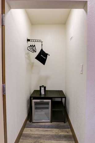 Imagen de la habitación del Hotel The Greens - Stockton Blvd. Foto 5