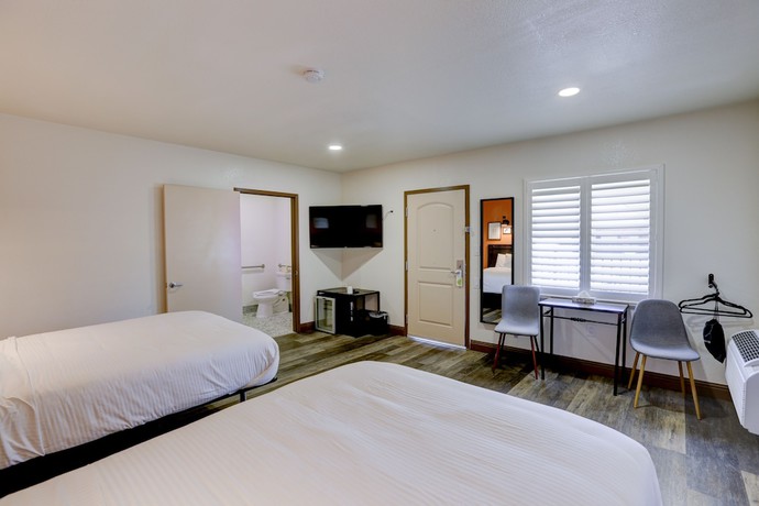 Imagen de la habitación del Hotel The Greens - Stockton Blvd. Foto 6