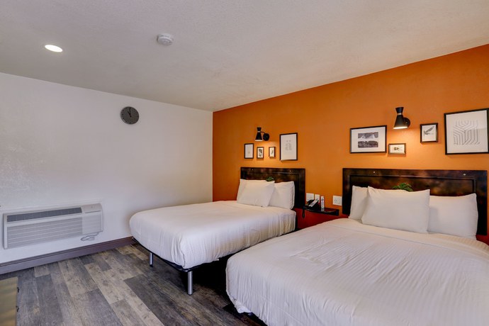 Imagen de la habitación del Hotel The Greens - Stockton Blvd. Foto 7