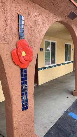 Imagen de los exteriores del Hotel The Greens - Stockton Blvd. Foto 15