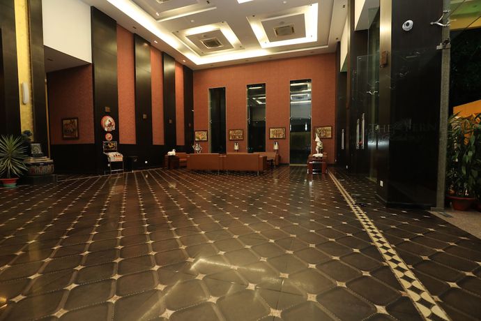 Imagen de los interiores del Hotel The Greenwood Tezpur. Foto 19