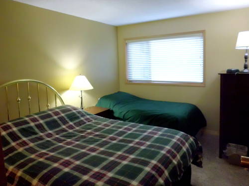 Imagen de la habitación del Hotel The Griz Inn. Foto 7