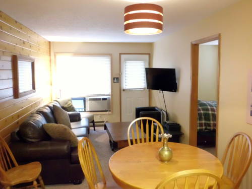 Imagen de la habitación del Hotel The Griz Inn. Foto 13