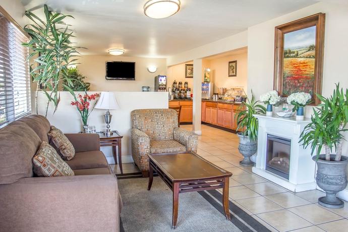 Imagen de los interiores del Hotel The Grove At Pismo Beach. Foto 11