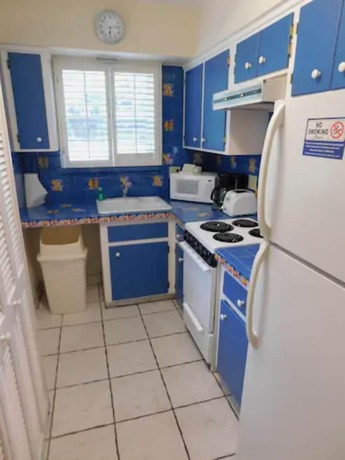 Imagen general del Hotel The Grove Beach Condominiums. Foto 3