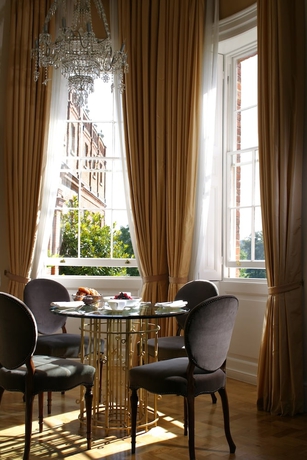 Imagen de la habitación del Hotel The Grove. Foto 4