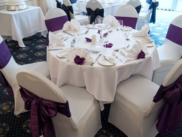 Imagen del bar/restaurante del Hotel The Grove House. Foto 7