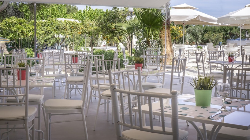 Imagen del bar/restaurante del Hotel The Grove Seaside. Foto 4