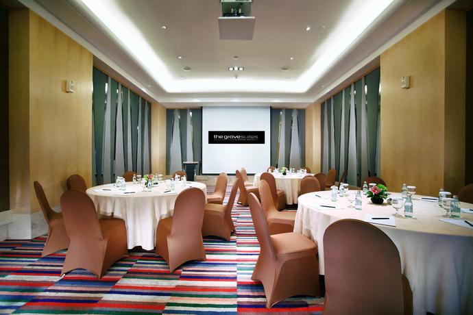 Imagen general del Hotel The Grove Suites By Grand Aston. Foto 3