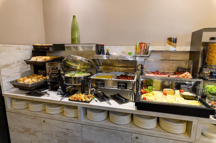 Imagen del bar/restaurante del Hotel The Guardian. Foto 4