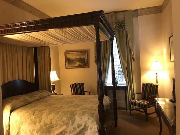 Imagen de la habitación del Hotel The Guest House Historic Mansion. Foto 8