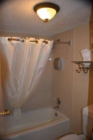Imagen de la habitación del Hotel The Guest Lodge Gainesville. Foto 3
