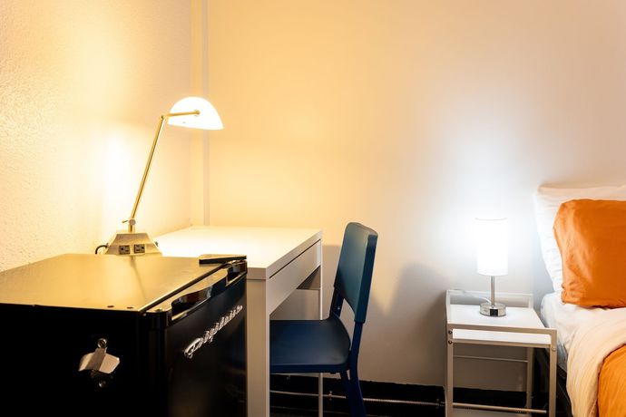 Imagen de la habitación del Hotel The Guesthouse Vancouver Downtown. Foto 8