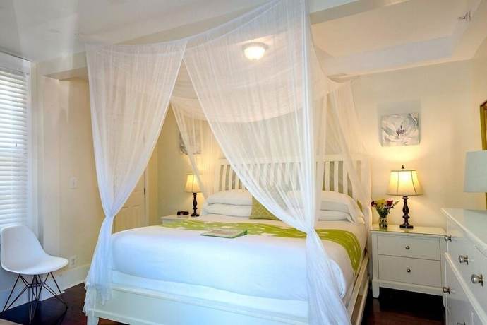Imagen de la habitación del Hotel The Guesthouses at Southernmost Beach Resort. Foto 2