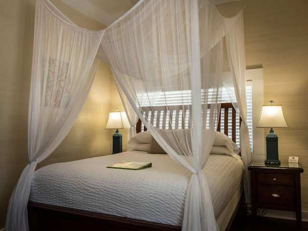 Imagen de la habitación del Hotel The Guesthouses at Southernmost Beach Resort. Foto 9