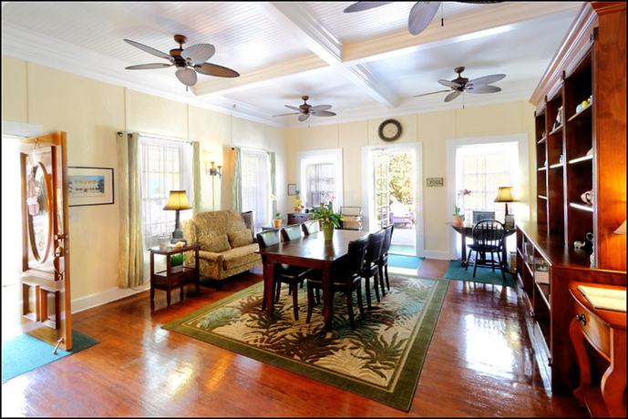 Imagen de los interiores del Hotel The Guesthouses at Southernmost Beach Resort. Foto 20