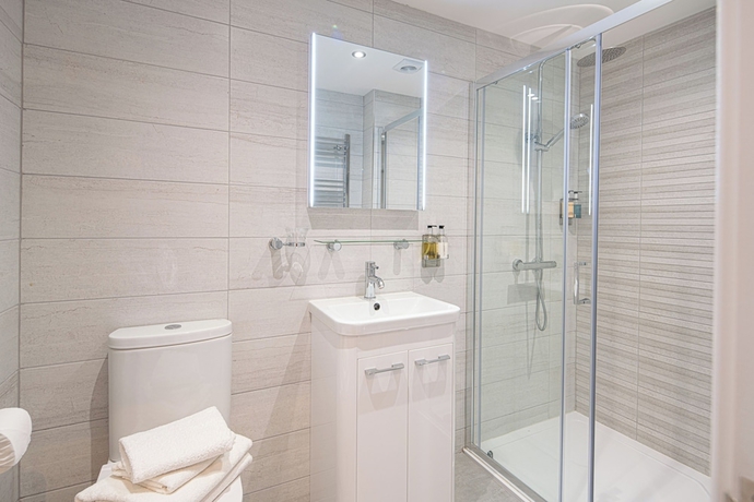 Imagen de la habitación del Hotel The Gwbert. Foto 10