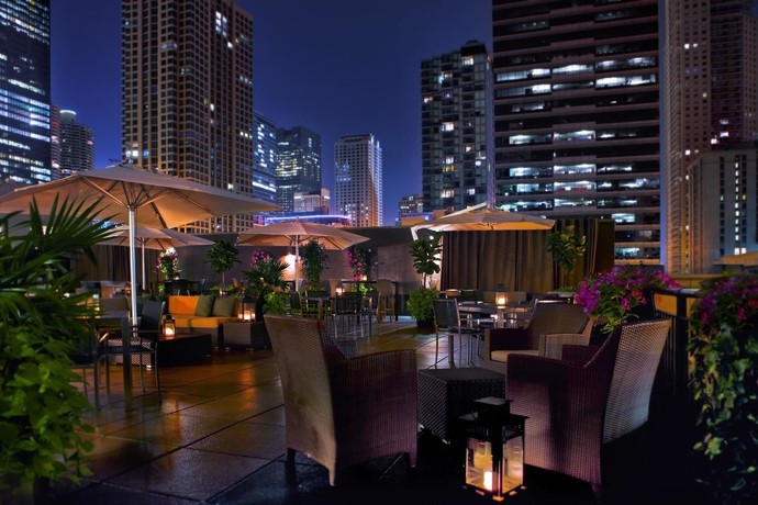 Imagen del bar/restaurante del Hotel The Gwen, A Luxury Collection , Michigan Avenue Chicago. Foto 2