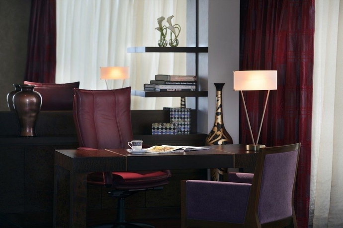 Imagen de la habitación del Hotel The H Dubai. Foto 13