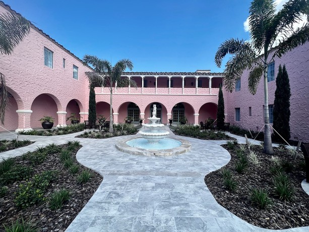 Imagen general del Hotel The Hacienda, New Port Richey. Foto 4