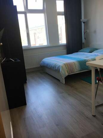 Imagen de la habitación del Hotel The Hague Short-Stay. Foto 15