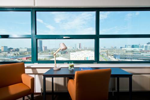 Imagen de la habitación del Hotel The Hague Teleport. Foto 12