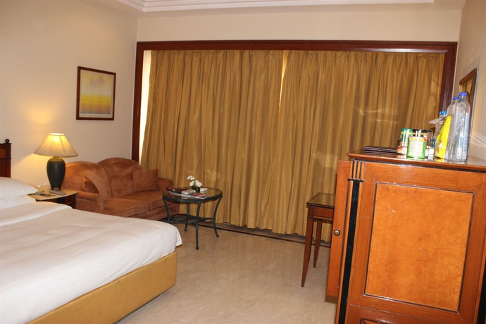 Imagen de la habitación del Hotel The Hans New Delhi. Foto 7