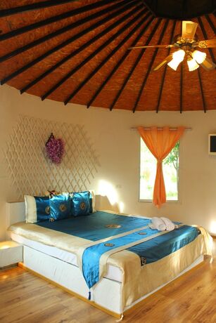 Imagen general del Hotel The Happiness Resort. Foto 15