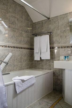 Imagen general del Hotel The Harbour Inn. Foto 3