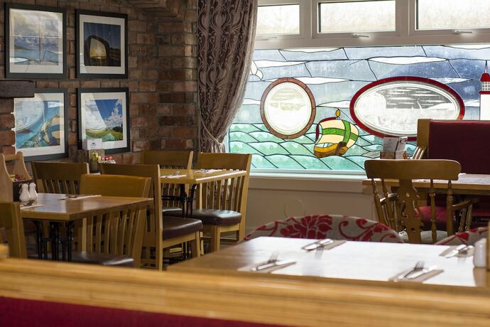 Imagen general del Hotel The Harbour Inn. Foto 7