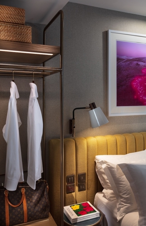 Imagen de la habitación del Hotel The Hari Hong Kong. Foto 4