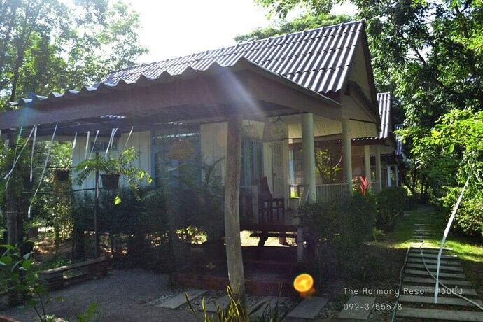 Imagen de la habitación del Hotel The Harmony Resort. Foto 19