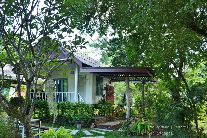 Imagen de la habitación del Hotel The Harmony Resort. Foto 23