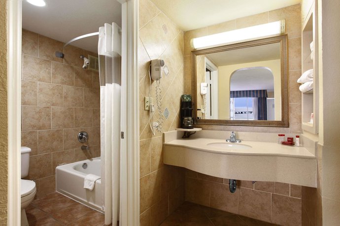 Imagen de la habitación del Hotel The Harrison Downtown Hollywood. Foto 8