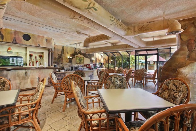 Imagen del bar/restaurante del Hotel The Harrison Downtown Hollywood. Foto 4