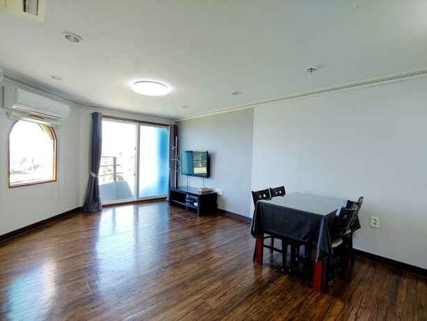 Imagen de la habitación del Hotel The Haus. Foto 21