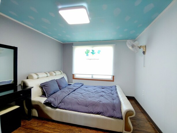 Imagen de la habitación del Hotel The Haus. Foto 38