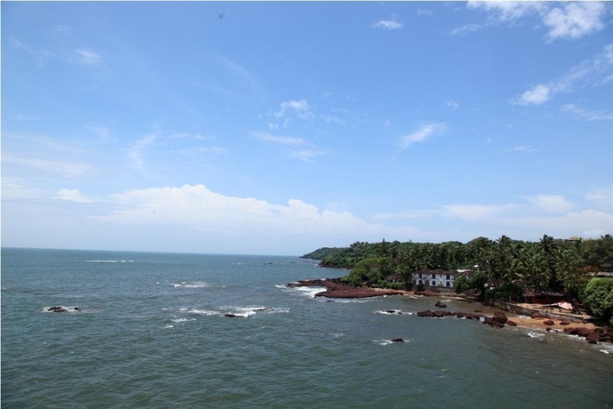 Imagen de los exteriores del Hotel The Hawaii Comforts. Foto 16