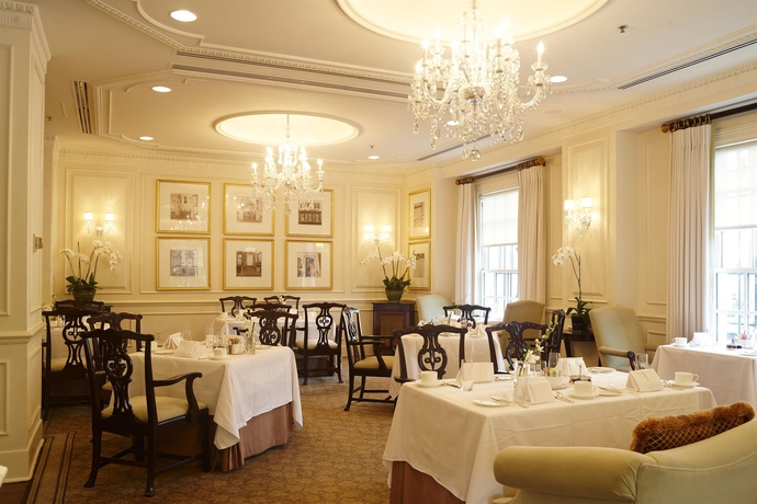 Imagen del bar/restaurante del Hotel The Hay-adams. Foto 1