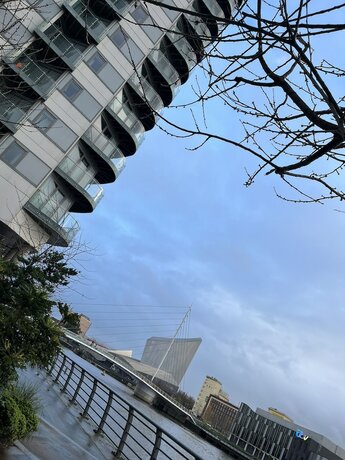 Imagen general del Hotel The Heart Media City Uk. Foto 3