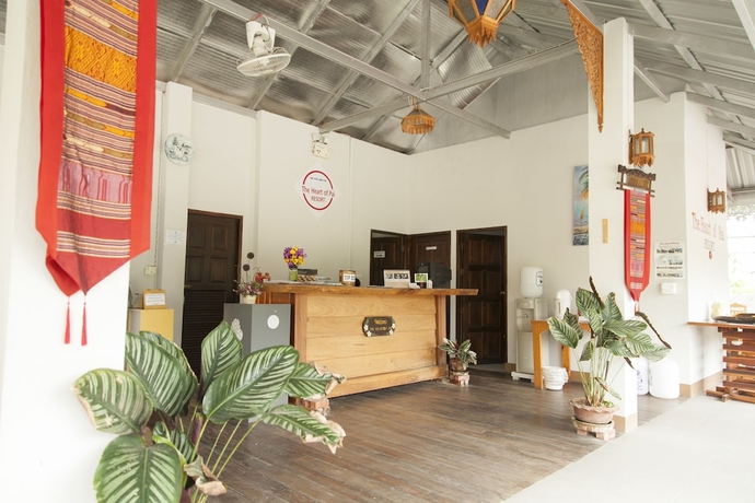 Imagen de los interiores del Hotel The Heart Of Pai Resort. Foto 15