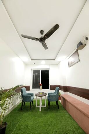 Imagen de la habitación del Hotel The Heights, Haridwar. Foto 17
