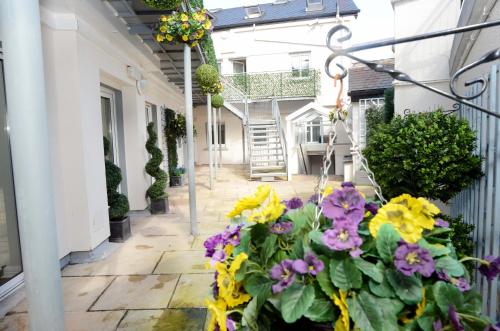 Imagen general del Hotel The Helm Apartments & Lodge B&B. Foto 2