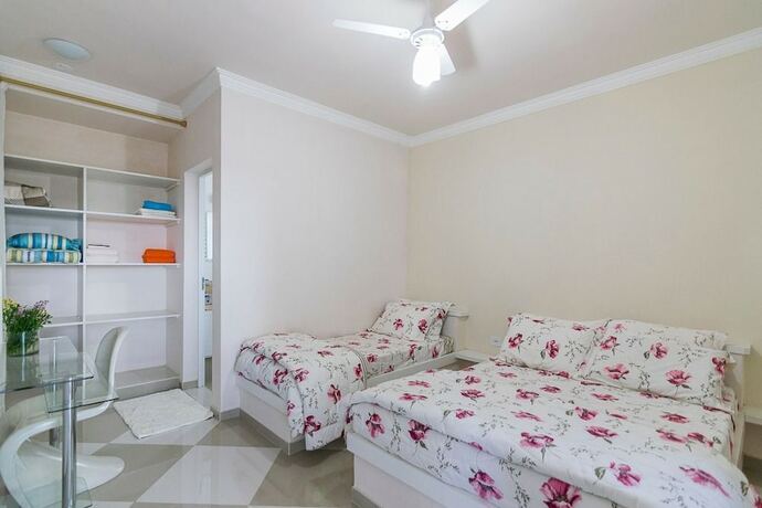 Imagen de la habitación del Hotel The Helvetia Polo Villa. Foto 17